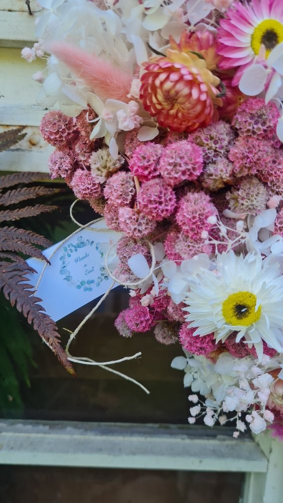 Wianek z suszonych kwiatów Pink Princessa 40cm