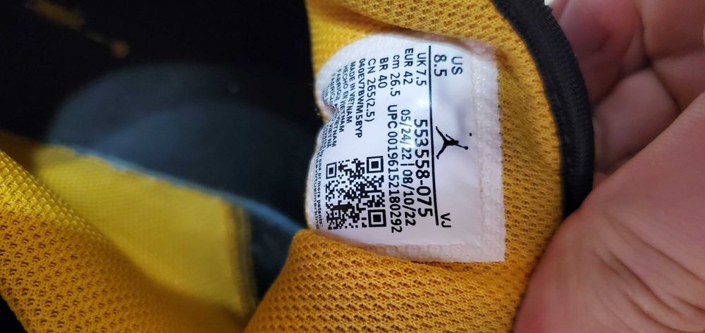 Оригінальні кросівки Nike Air Jordan 1 Low Dark Concord 42 розмір