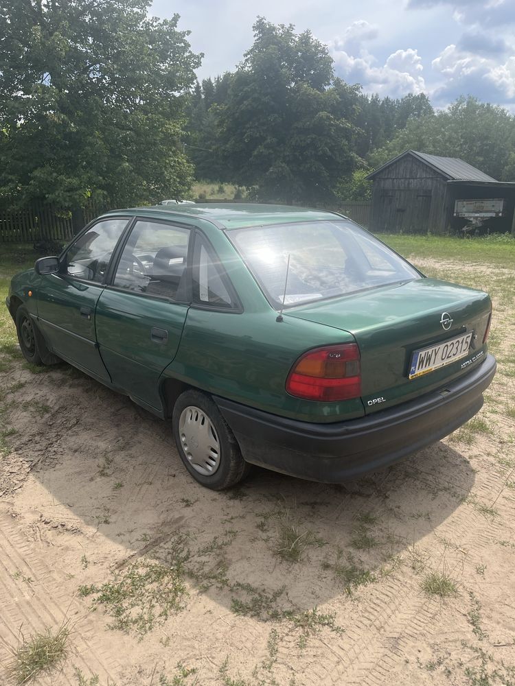 Astra f classic benzyna gaz