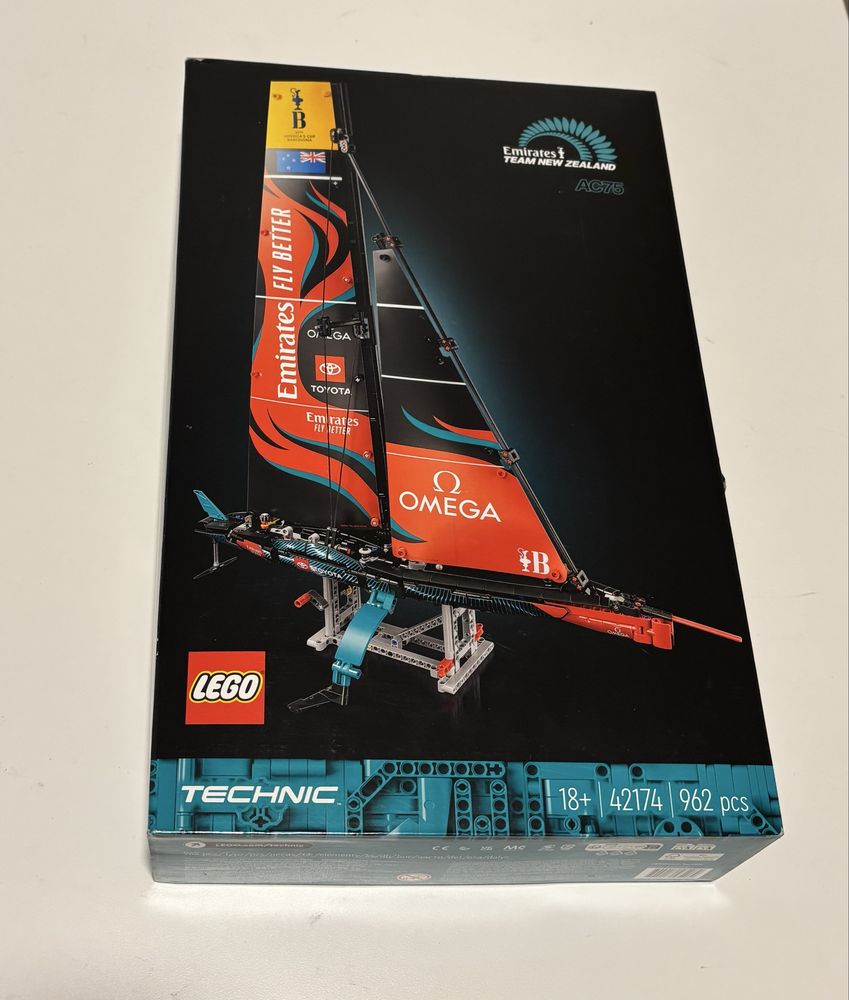 Lego 42174 technic klocki nowe oryginalne yacht emirates