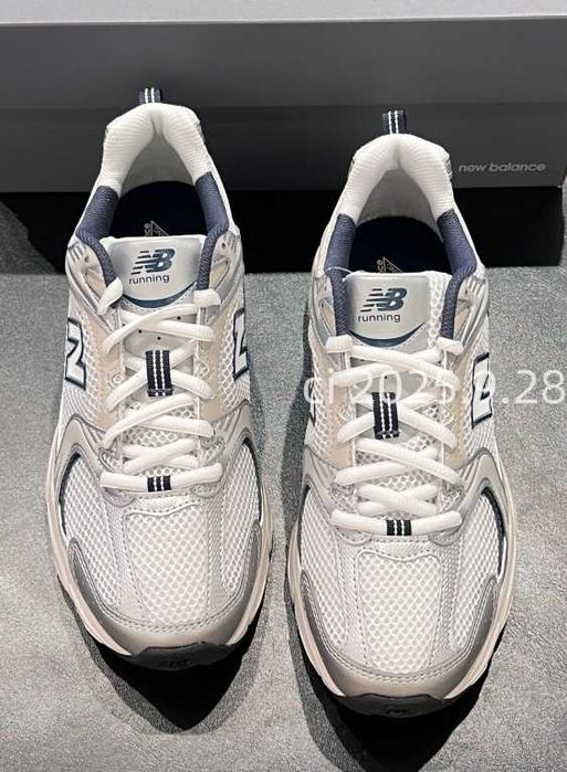 ButyDamskie New‍ Balance‍ 530 Biały‍ Uniseks Roz.40