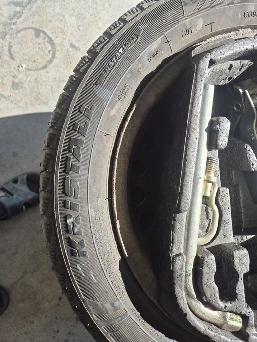 Opny zimowe 185/60R15