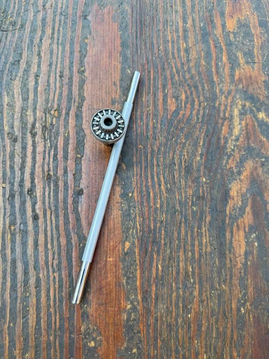 popychacz sprzegla wysprzeglika kosza  suzuki rmz 250 r 10-18