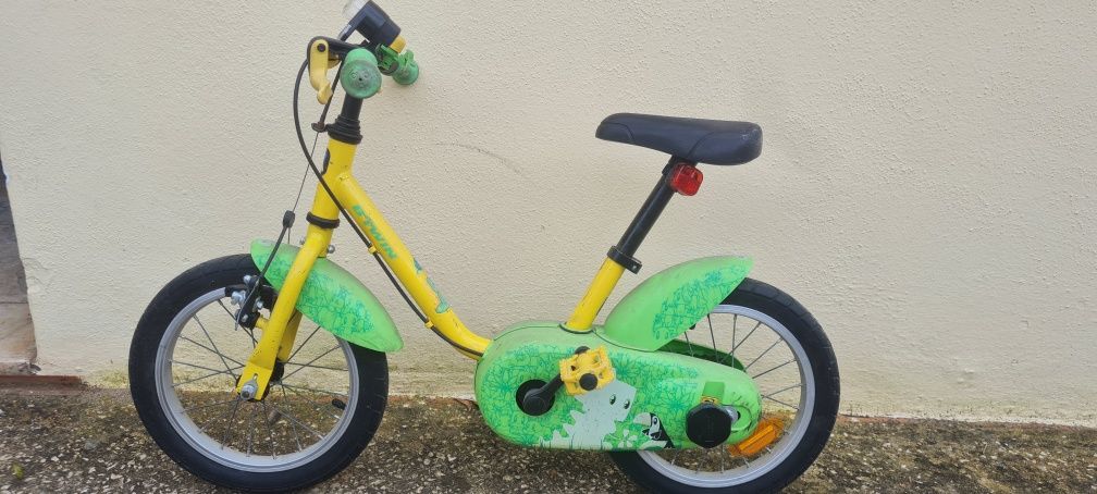 Vendo Bicicleta de criança.