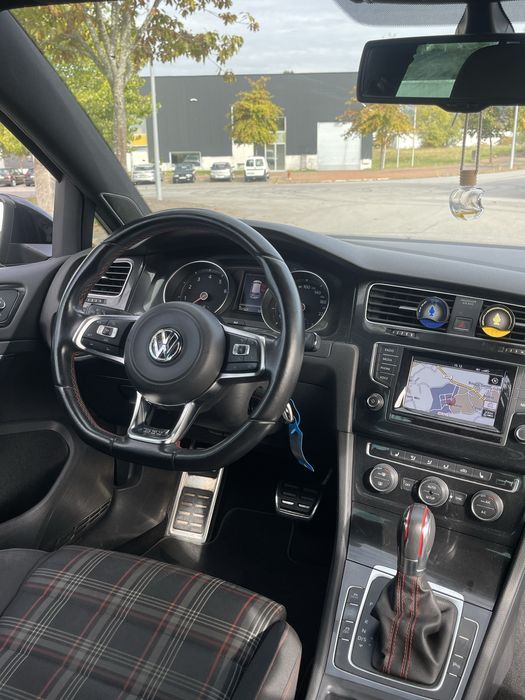 VW Golf 2.0 TSI GTi DSG Performance