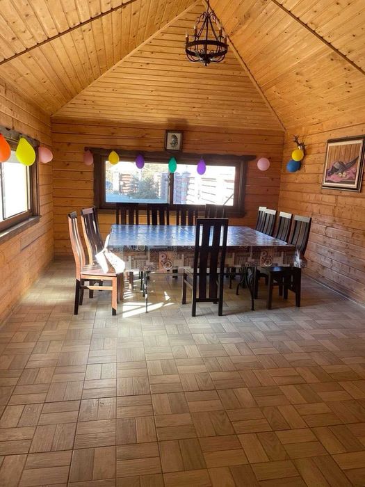 Оренда будинку готельного типу на 14 кімнат, с. Головецько