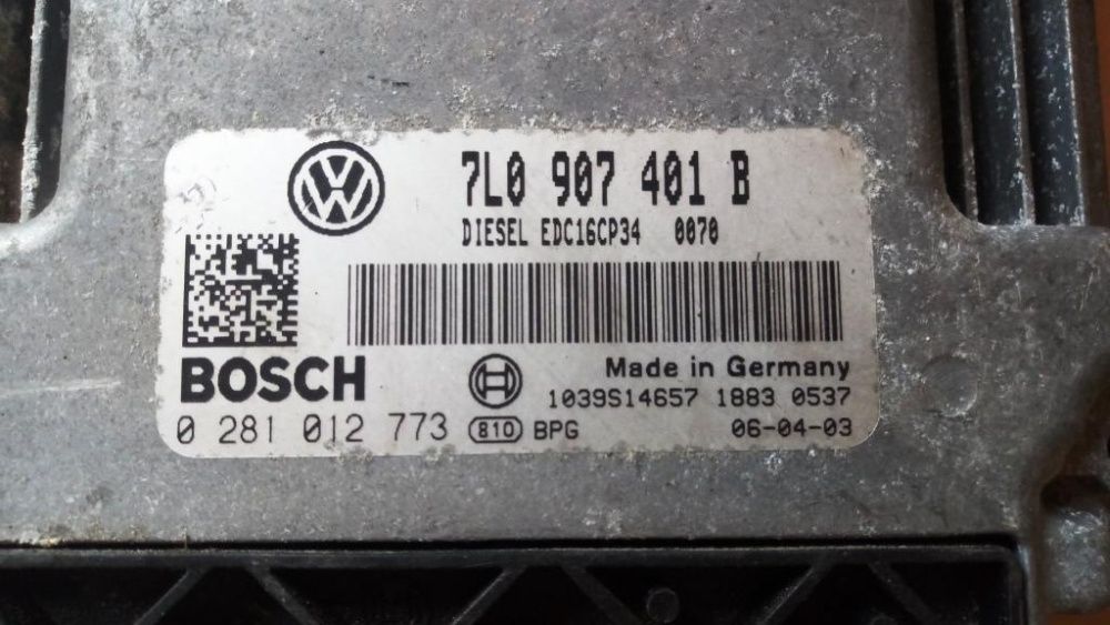 Блок управления двигателем Volkswagen Touareg 3.0 TDi 7L0907401F