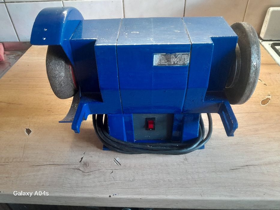 Продам электроточило 2 сторонеэ.