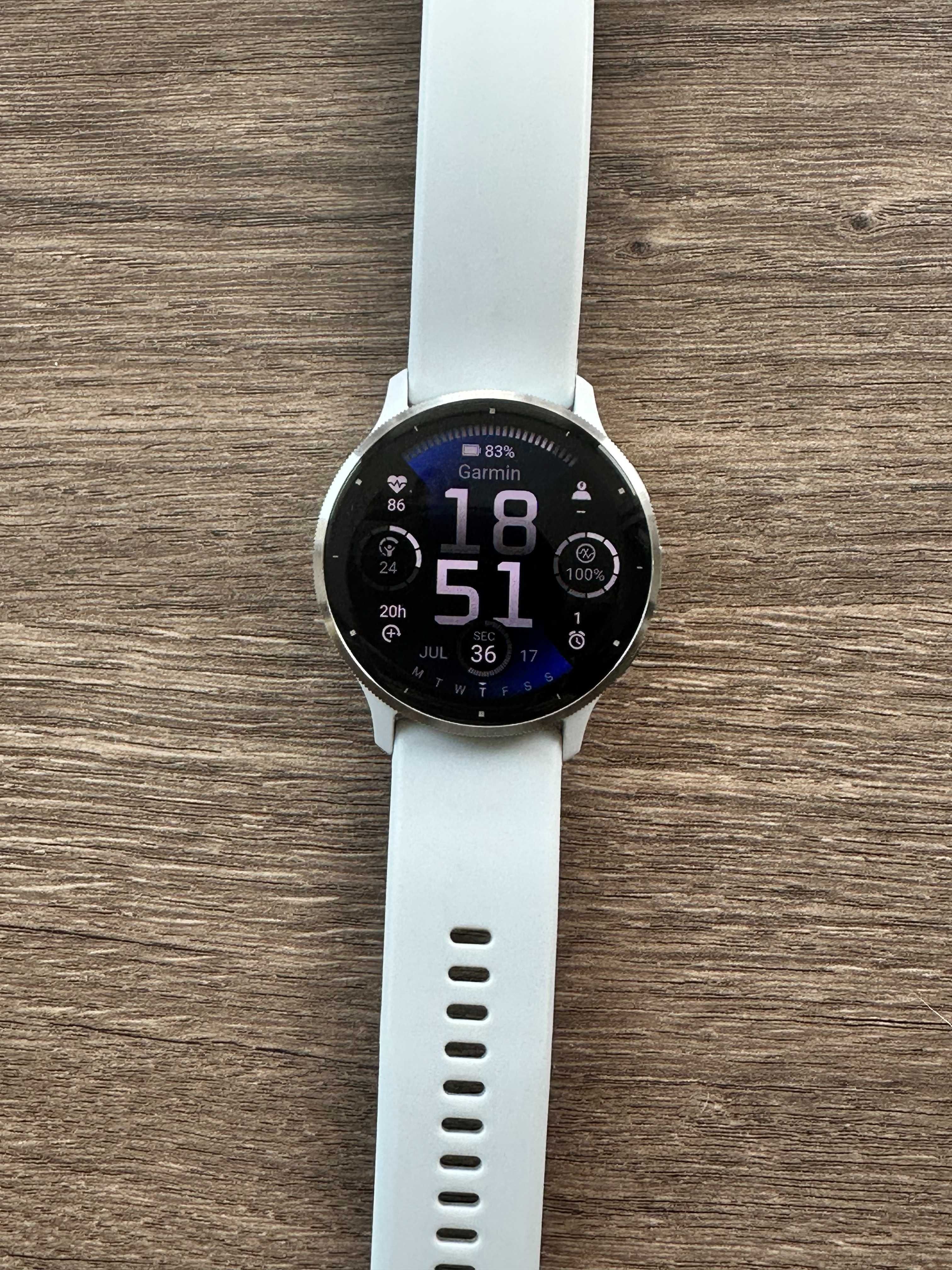 GARMIN Venu 3 Silver Stainless Steel Bezel with Silicone Band