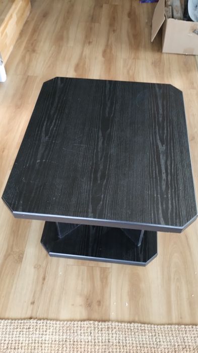 Stolik pod telewizor