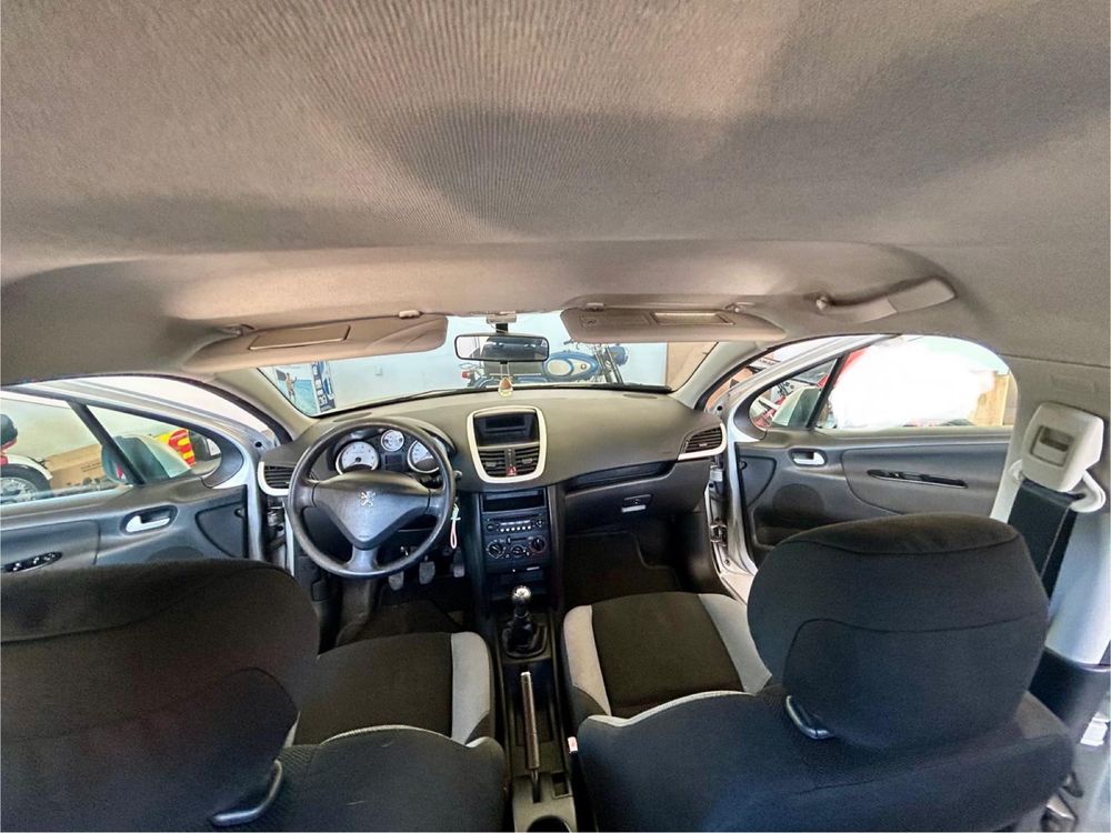 Peugeout 207 1.4 gasolina