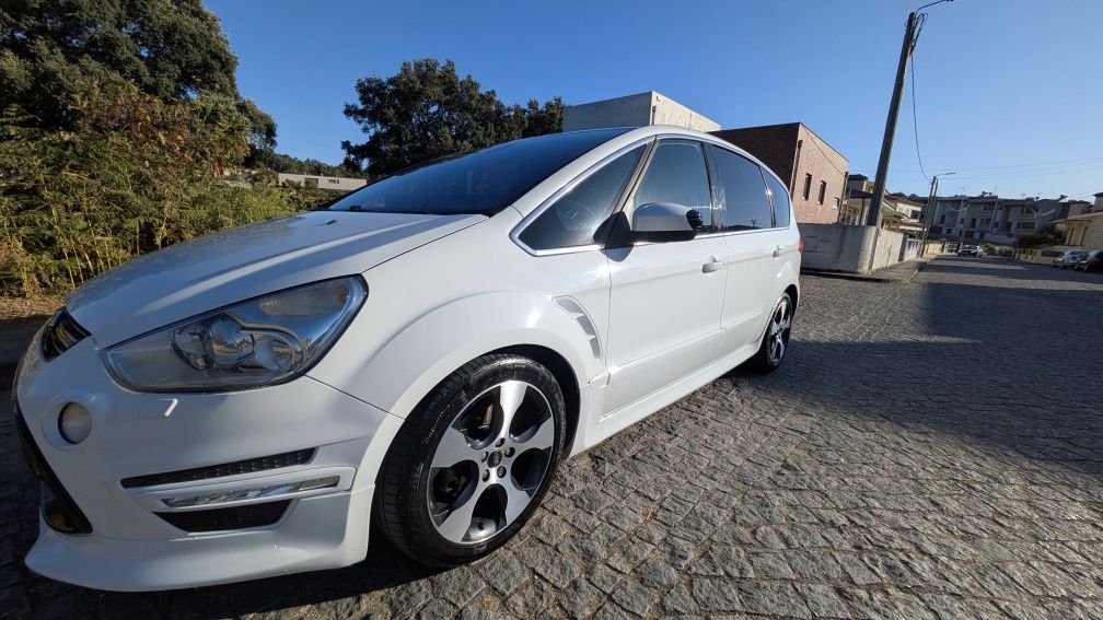 Ford Smax Titanium S