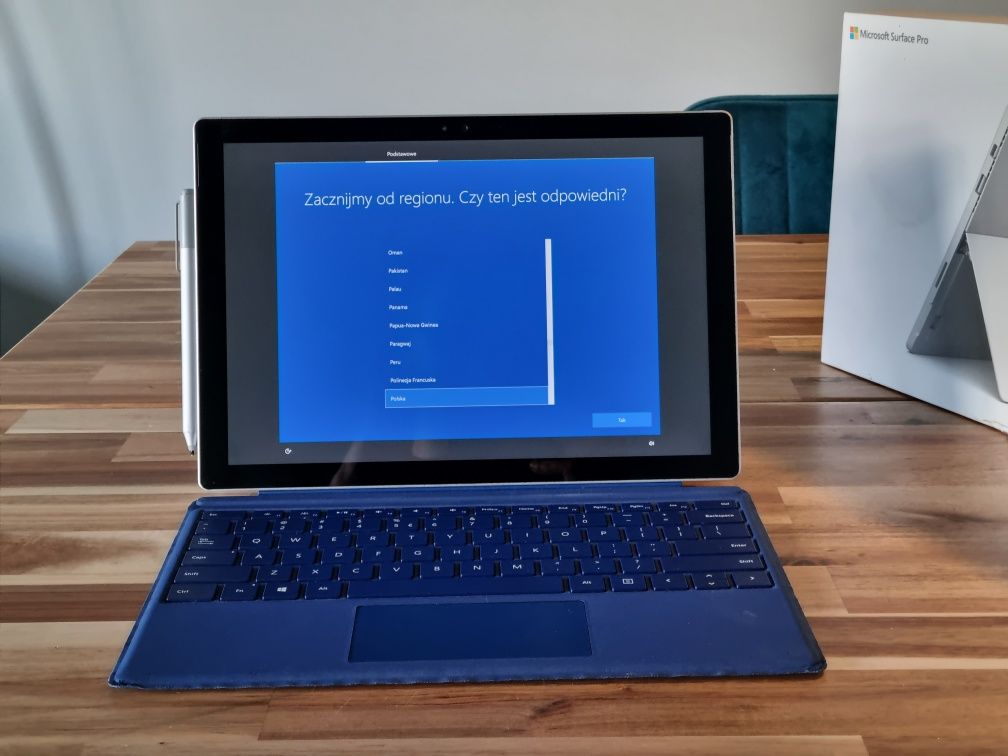 Microsoft Surface Pro 4 12,3" + rysik + klawiatura