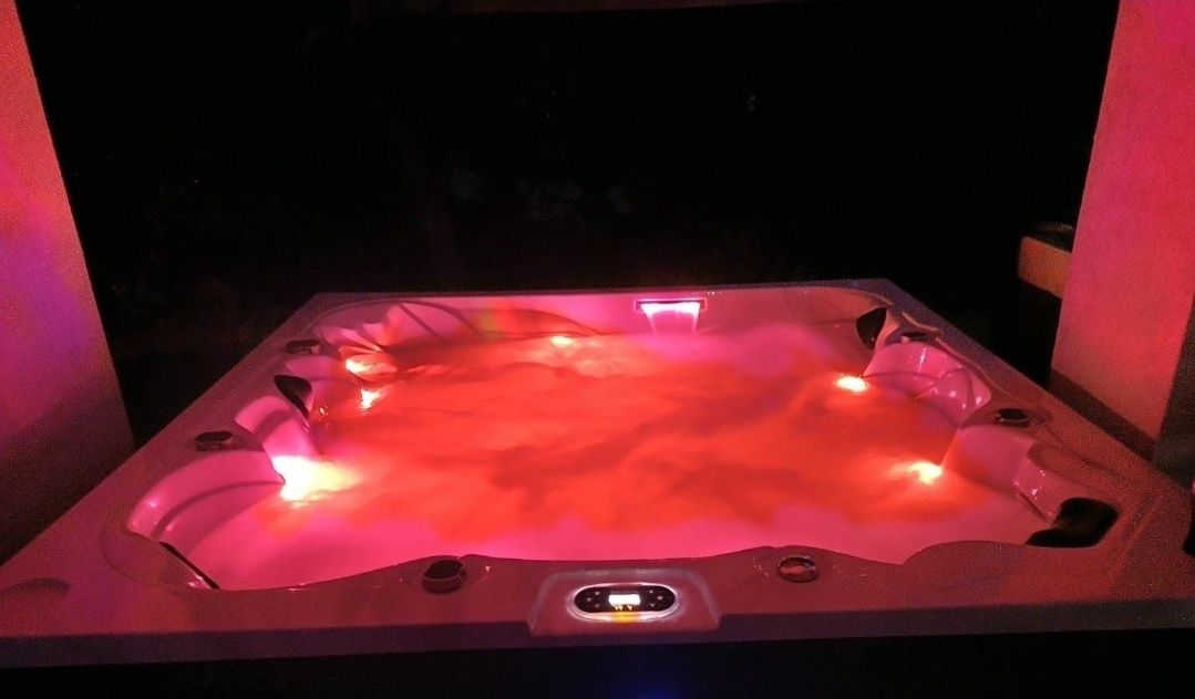 Jacuzzi ogrodowe hanscraft hc3  11000€ na zewnątrz 5 osobowe
