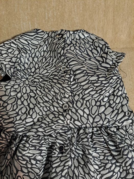 Elegancka sukienka dla dziewczynki 98 cm