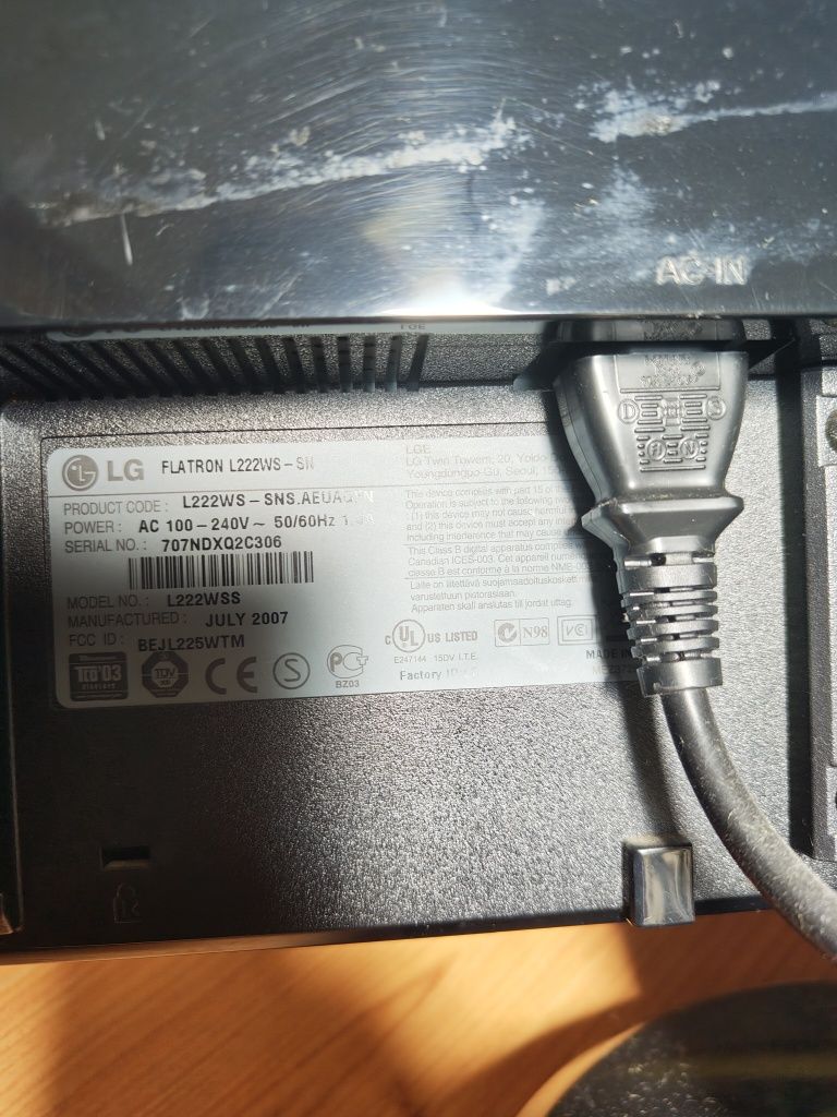 Computador + monitor