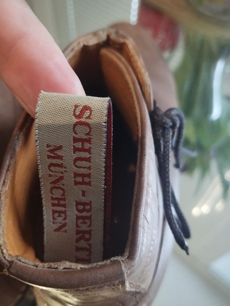 Schuh Berti Munchen botki rozm.39 skóra.