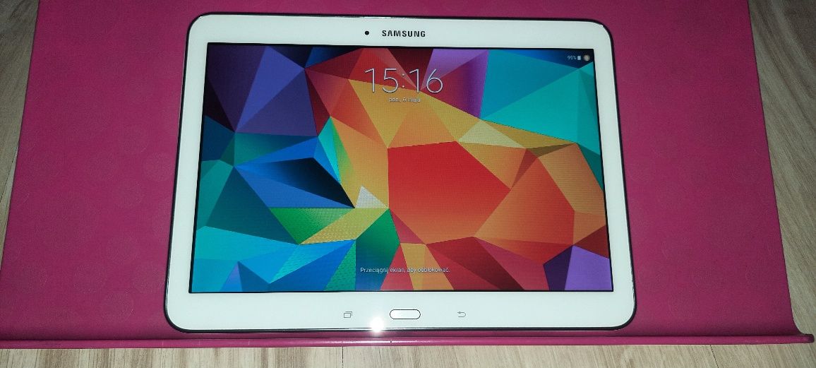 Tablet Samsung Galaxy Tab 4 Android +podstawka