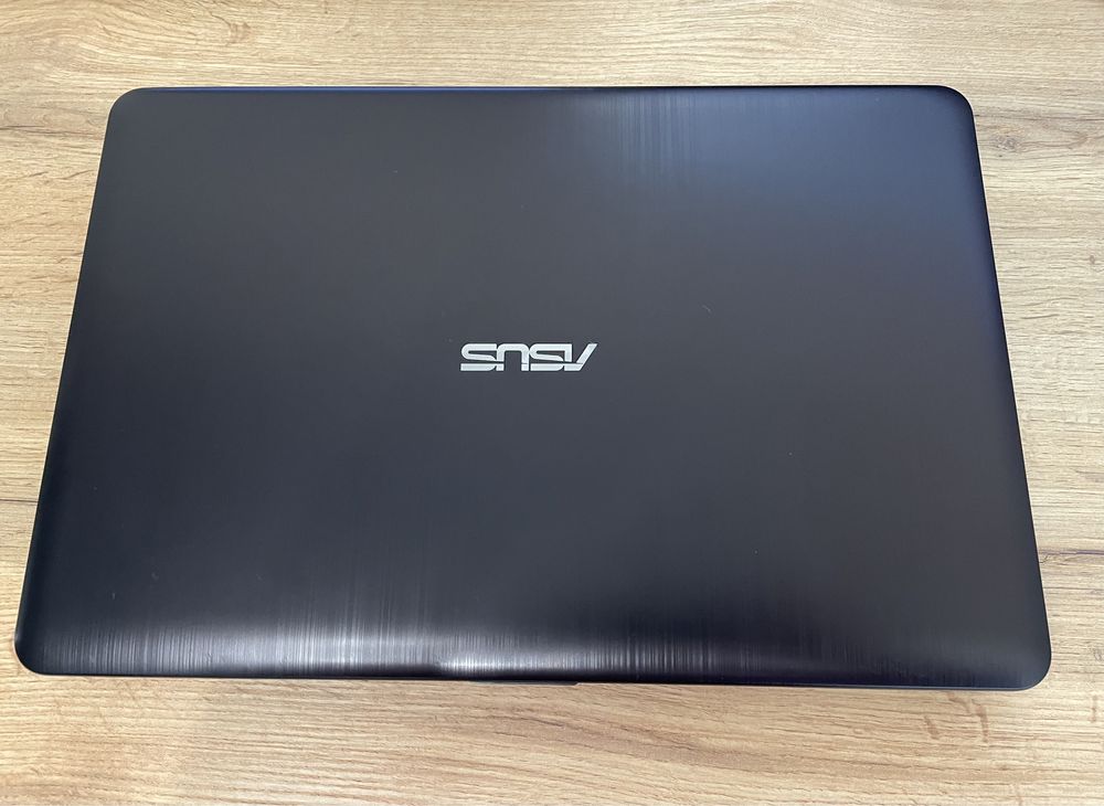 Ноутбук Asus X541NA для роботи та навчання. Обмін на PS4.