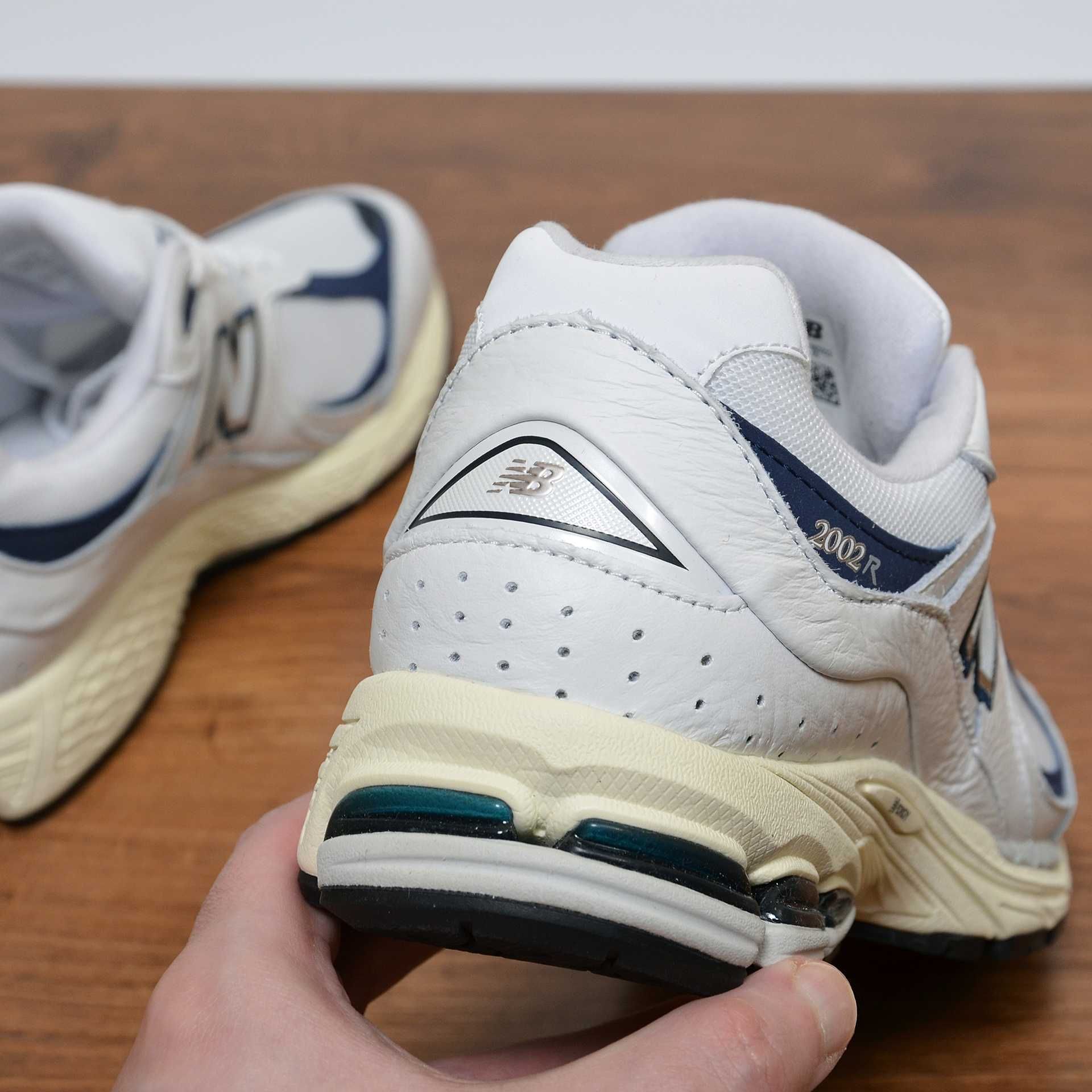 New Balance 2002R White кроссовки оригинал 39.5 / 24.5см (M2002RHQ)