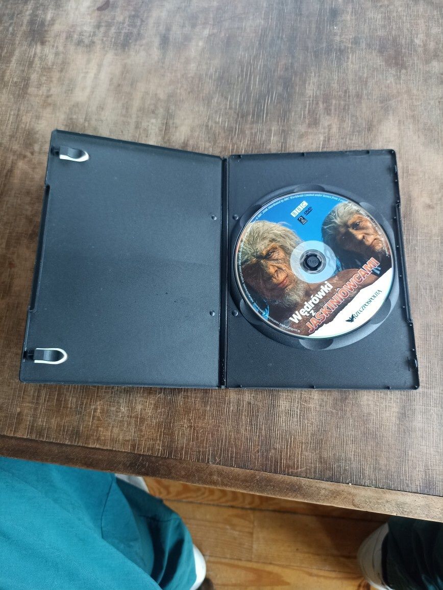 Film: Wędrówki z jaskiniowcami (Pierwotni mieszkańcy Ziemi), cz. 9, dv