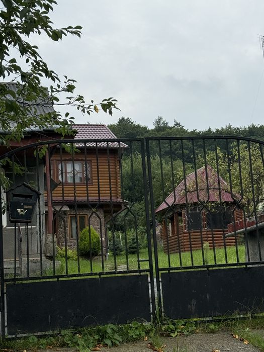 Продається будинок з ремонтом - Винники - вул. Забава / Емелі Резорт