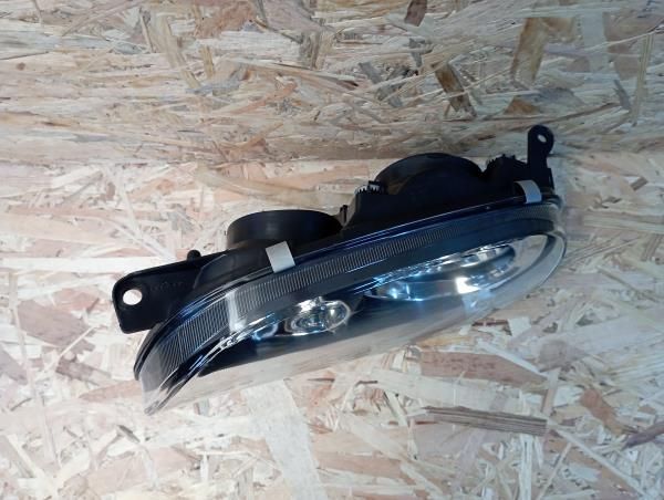 Ótica / farol esquerda TOYOTA Corolla Sedan (_E11_)