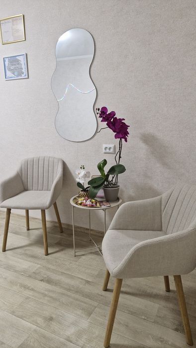 Оренда кабінету для бровіста, манікюра,