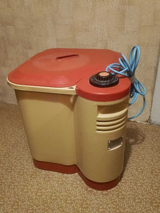 Пральна машина "Либідь"