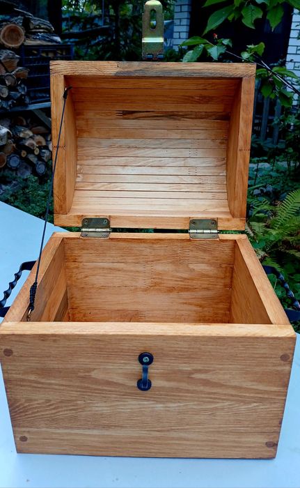 Сундук дерев'яний