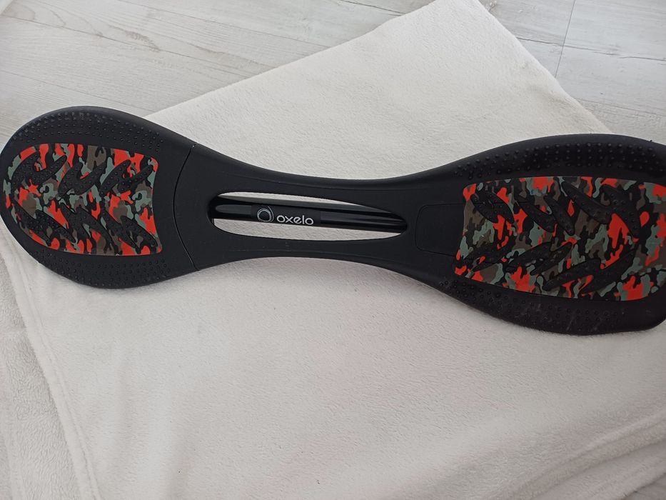 Deskorolka typu waveboard marki oxelo