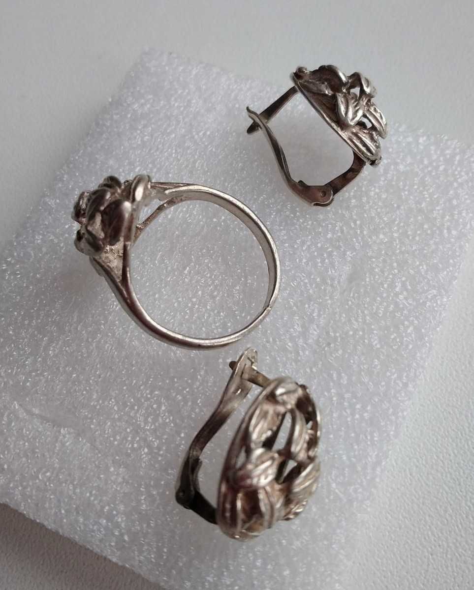 Комплект серьги и кольцо 18 размер, серебро 925, общий вес 9г.
