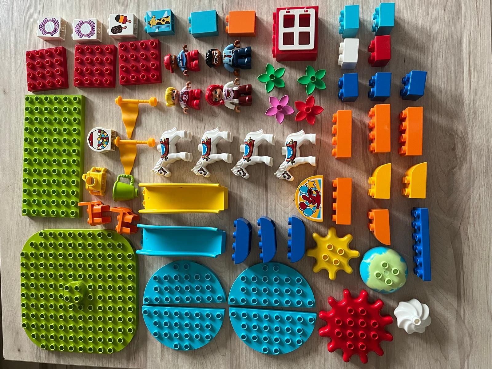 LEGO Duplo Wesołe Miasteczko 108411