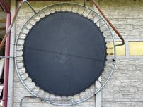 Trampolina ogrodowa 220cm srednicy