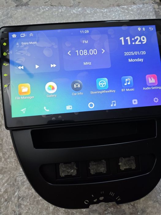 Toyota Corolla, Avensis, Camry, Rav4 Android магнітола 8/128 Carplay