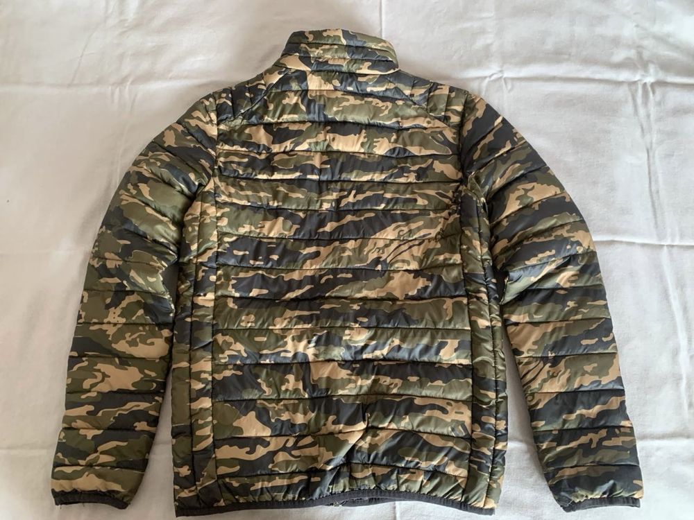 Куртка бомбер Ellesse Camo мілітарі еліс мікропуховик