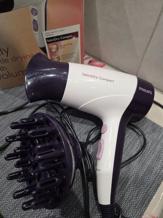 Продам вживаний фен Philips HP4962