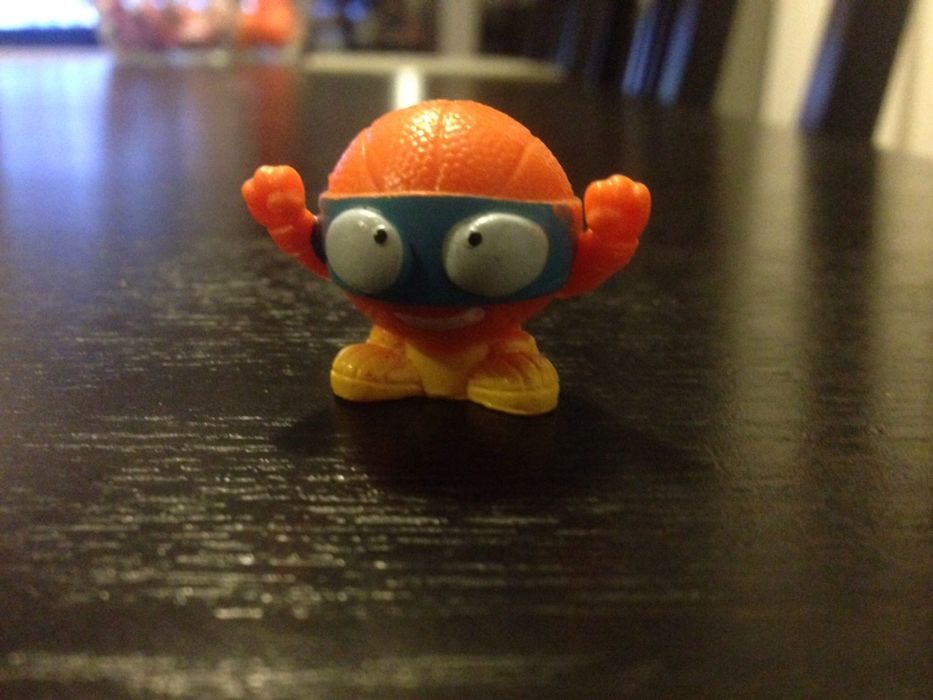 SUPER ZINGS 7 figurek+domek,nowe,nieużywane