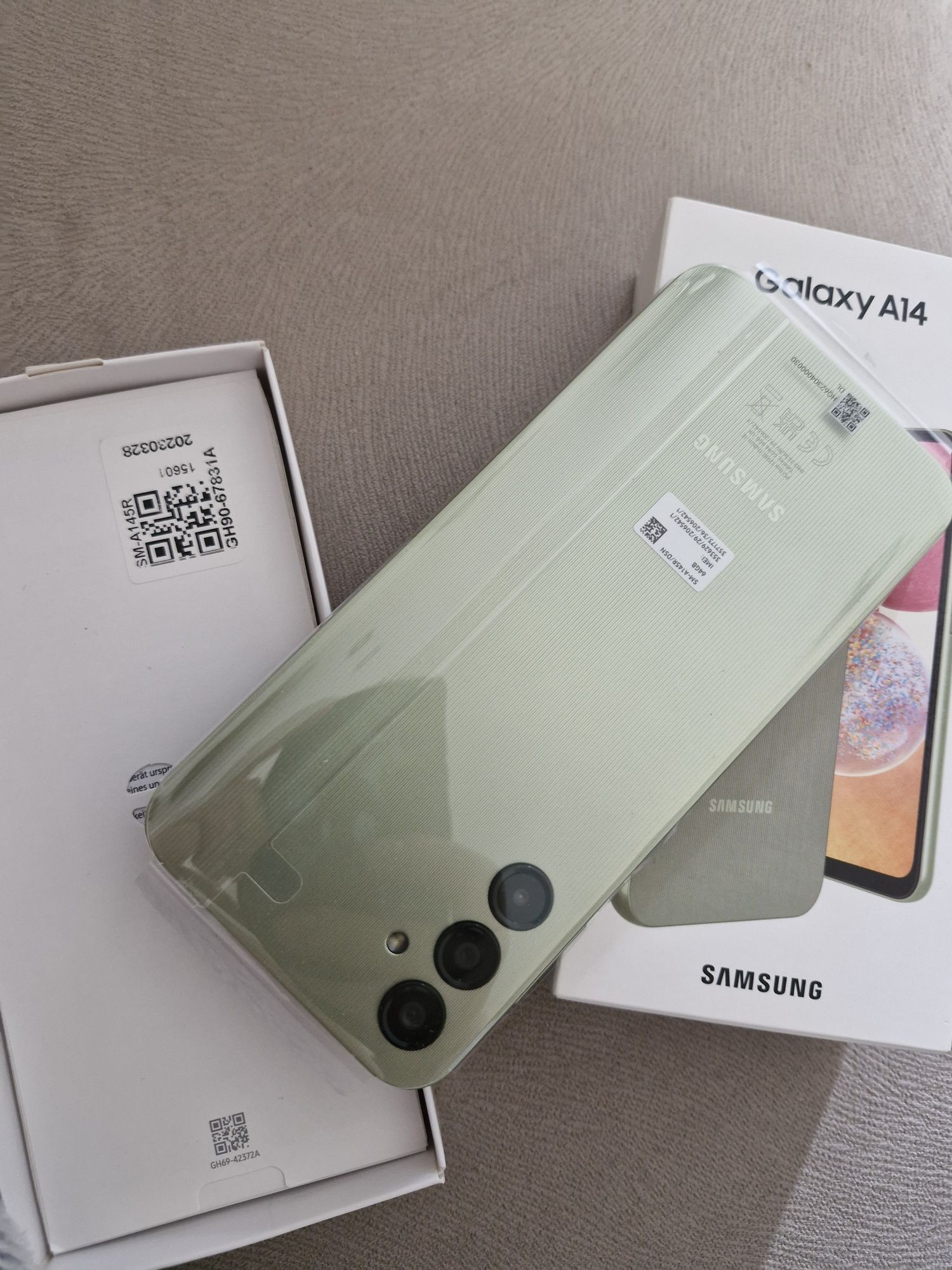 Nowy samsung A 14 zielony