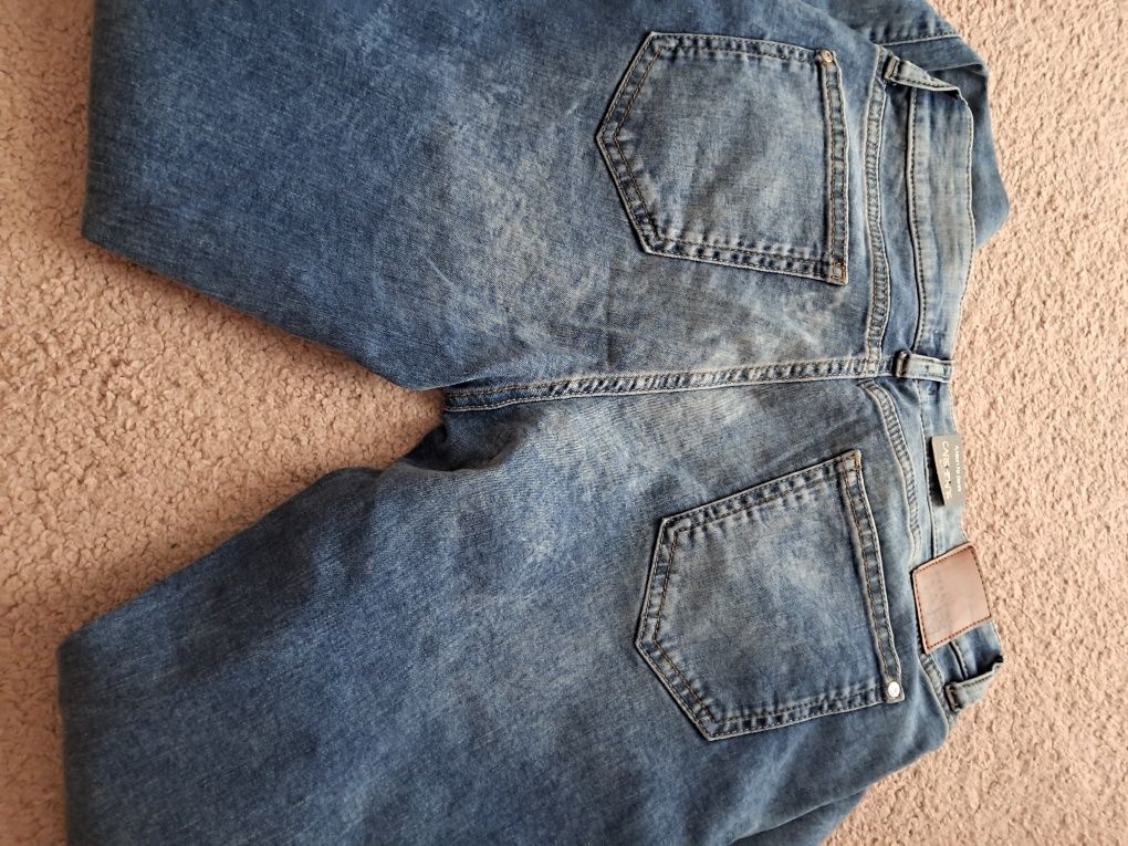 Spodnie jeansowe 30/33 nowe