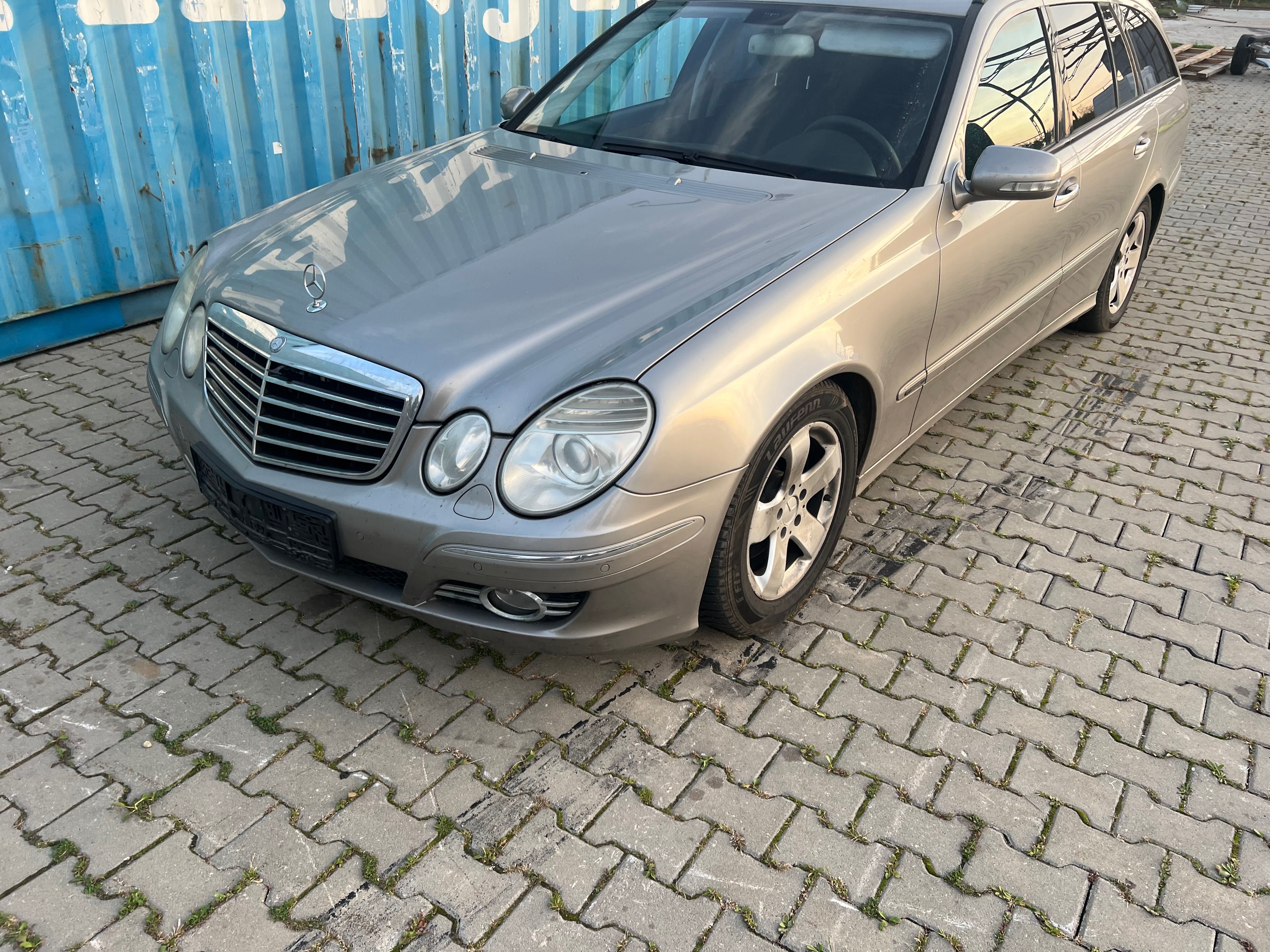 Mercedes w211 lift przód maska  c723 Avantgarde