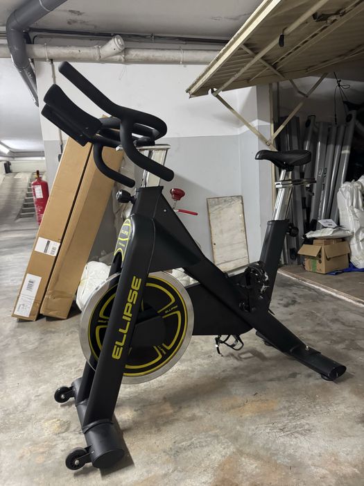 Bicicleta profissional spinning ellipse