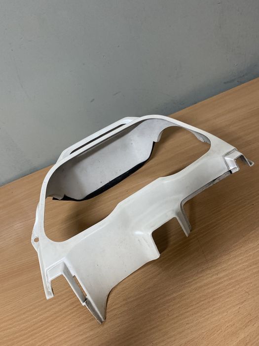 Honda CBR 1000F SC22 osłona Licznika zegarów owiewka przednia czaszy