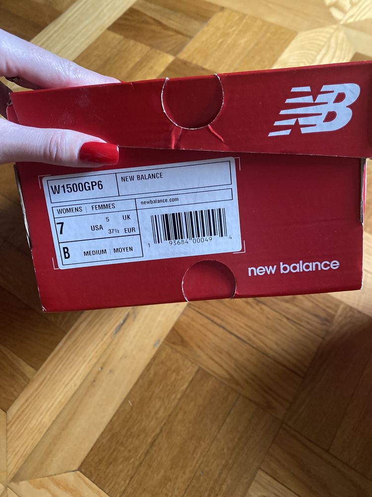 кросівки New balance