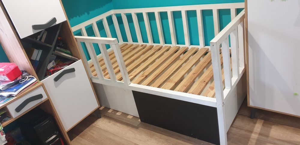 Łóżko dziecięce 100% drewniane