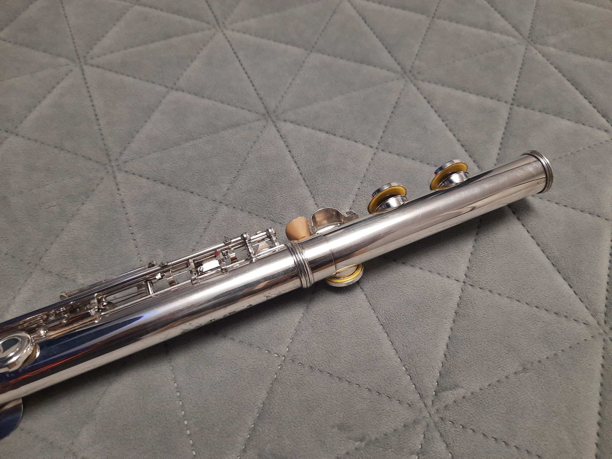 Flet poprzeczny Yamaha 211