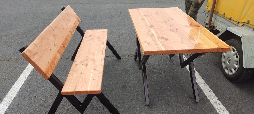 Stół i ławka z drzewa daglezjowego