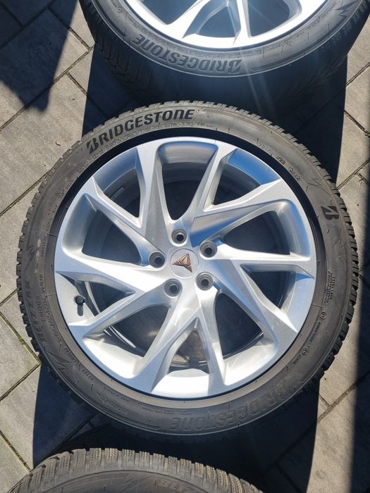 Oryginalne koła Cupra Formentor, Bridgestone Blizzak 245/45R18 2022r