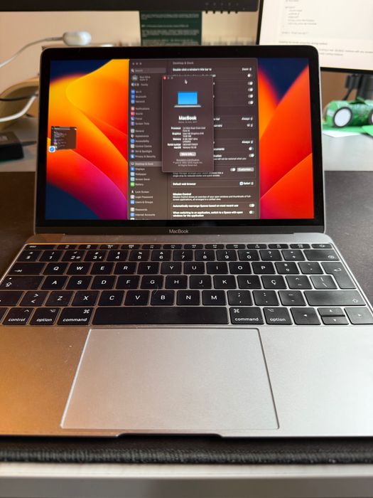 Macbook 12 2017 Core i5 com 8 GB