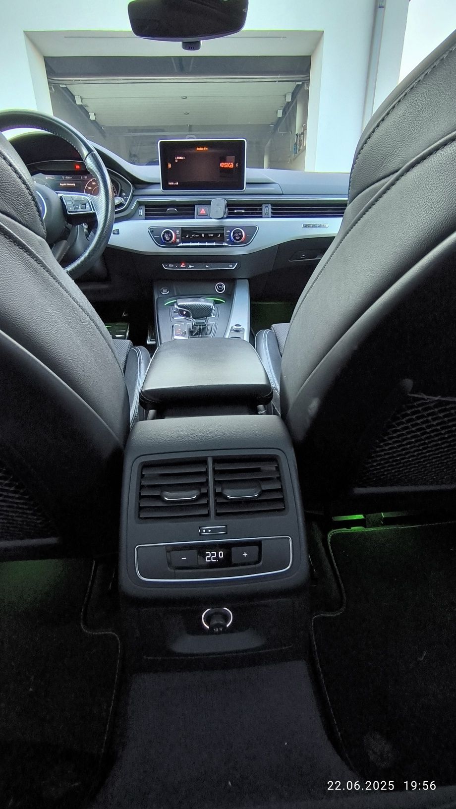 Audi A4 B9 quattro s line
